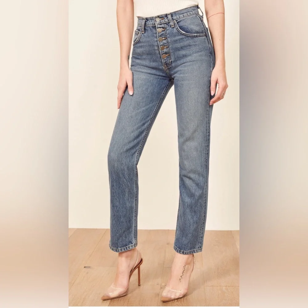 🎉HOST PICK🎉 Reformation Cynthia Button Fly High Rise Straight Jeans - Picture 2 of 10